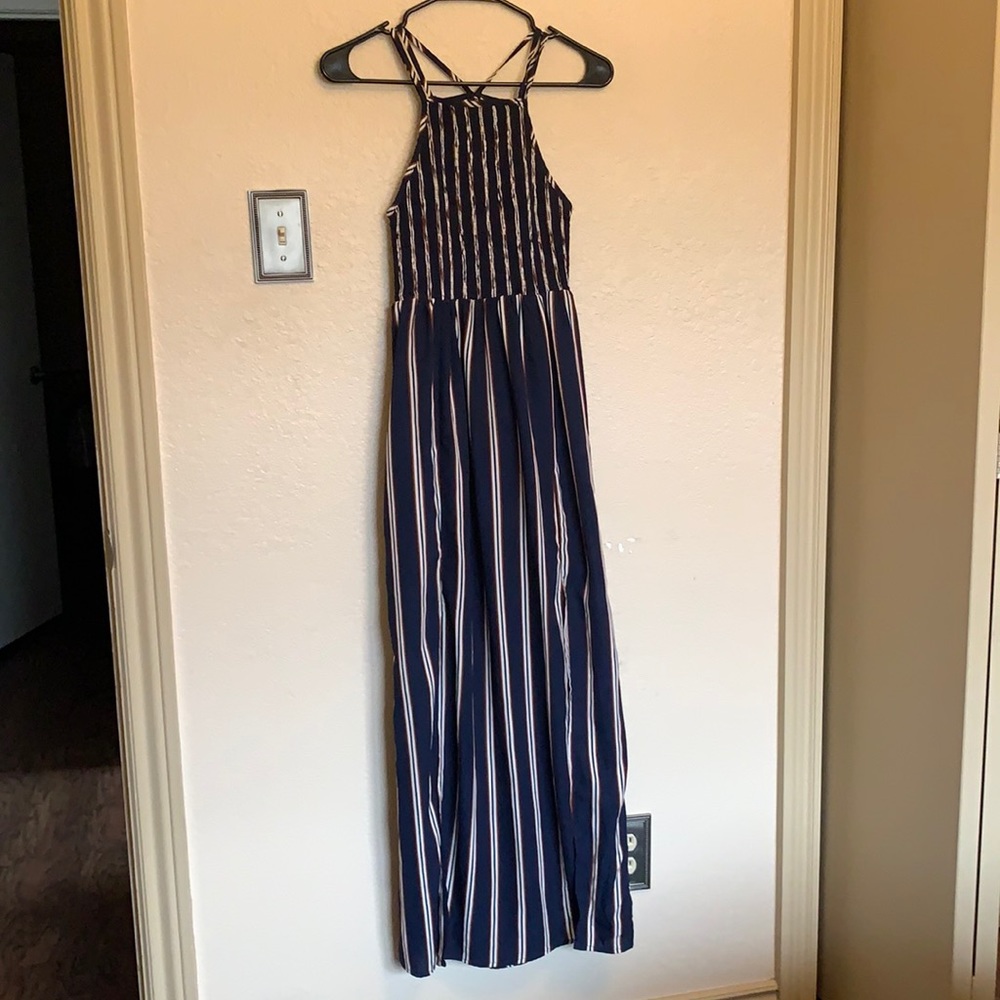 Spaghetti strap maxi dress with 2 slits in front - size small